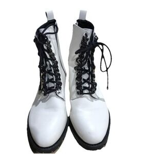 Rebecca Minkoff White Leather Lace Up Chain Detail Ankle Boots Side Zip Combat 9